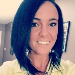 Meet your Posher, Monique